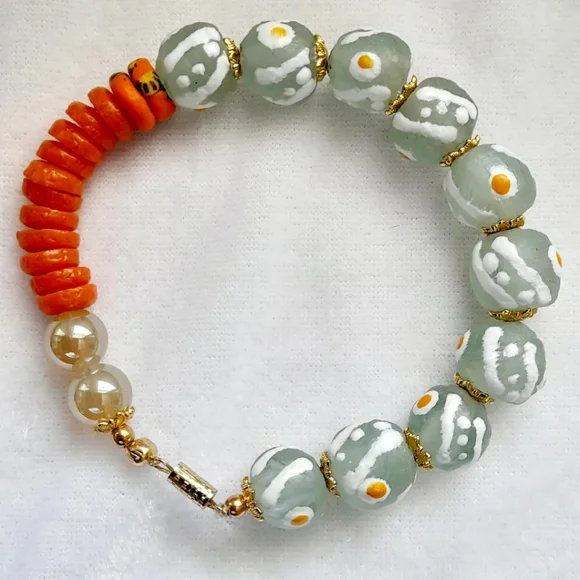 New bracelets - Picture 3 of 6